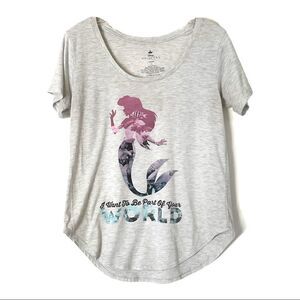🌺 Disney Princesses Ariel Silhouette Heather Gray Graphic Tee Size Juniors L
